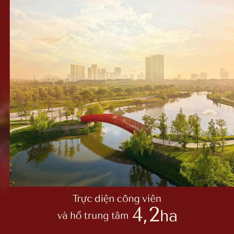 Công viên và hồ trung tâm 4,2ha với cây cầu đỏ
